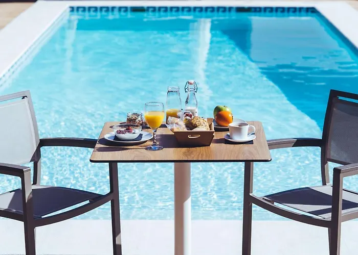 El Callao Ii Oda ve Kahvaltı 3*