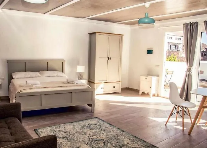 El Callao Ii Bed & Breakfast 3*